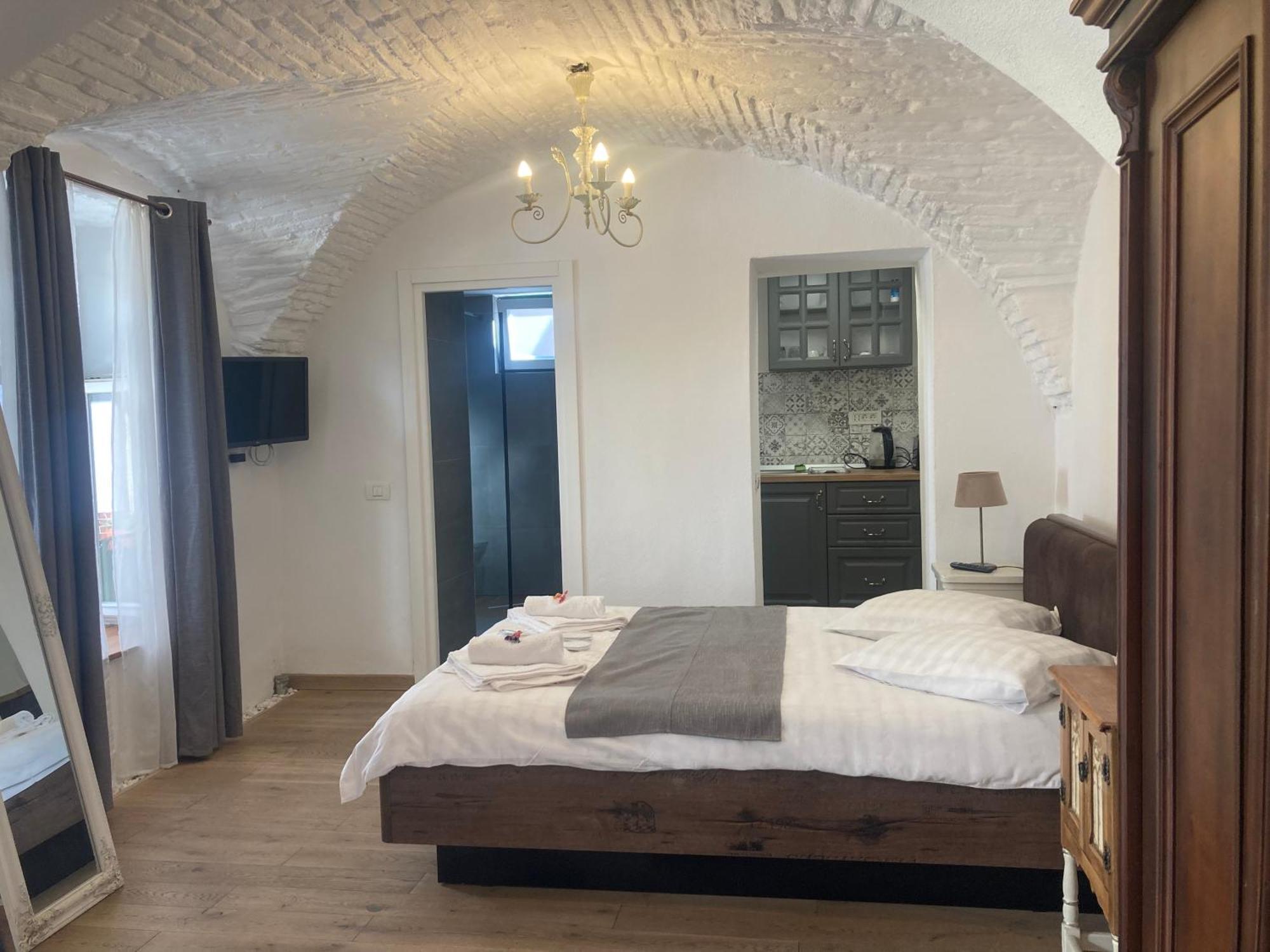 Historical Center Residence 2 Sibiu Luaran gambar